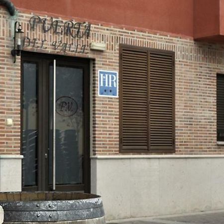 Hostal Puerta Del Valle La Cistérniga Buitenkant foto